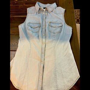 Sleeveless Ombré Top from Venus! Never worn!